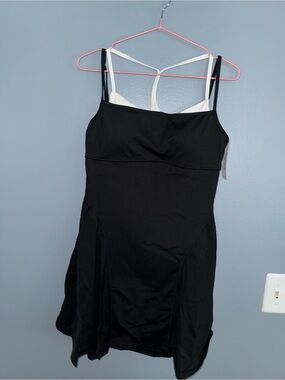Women’s tennis dress active ware LARGE NWT